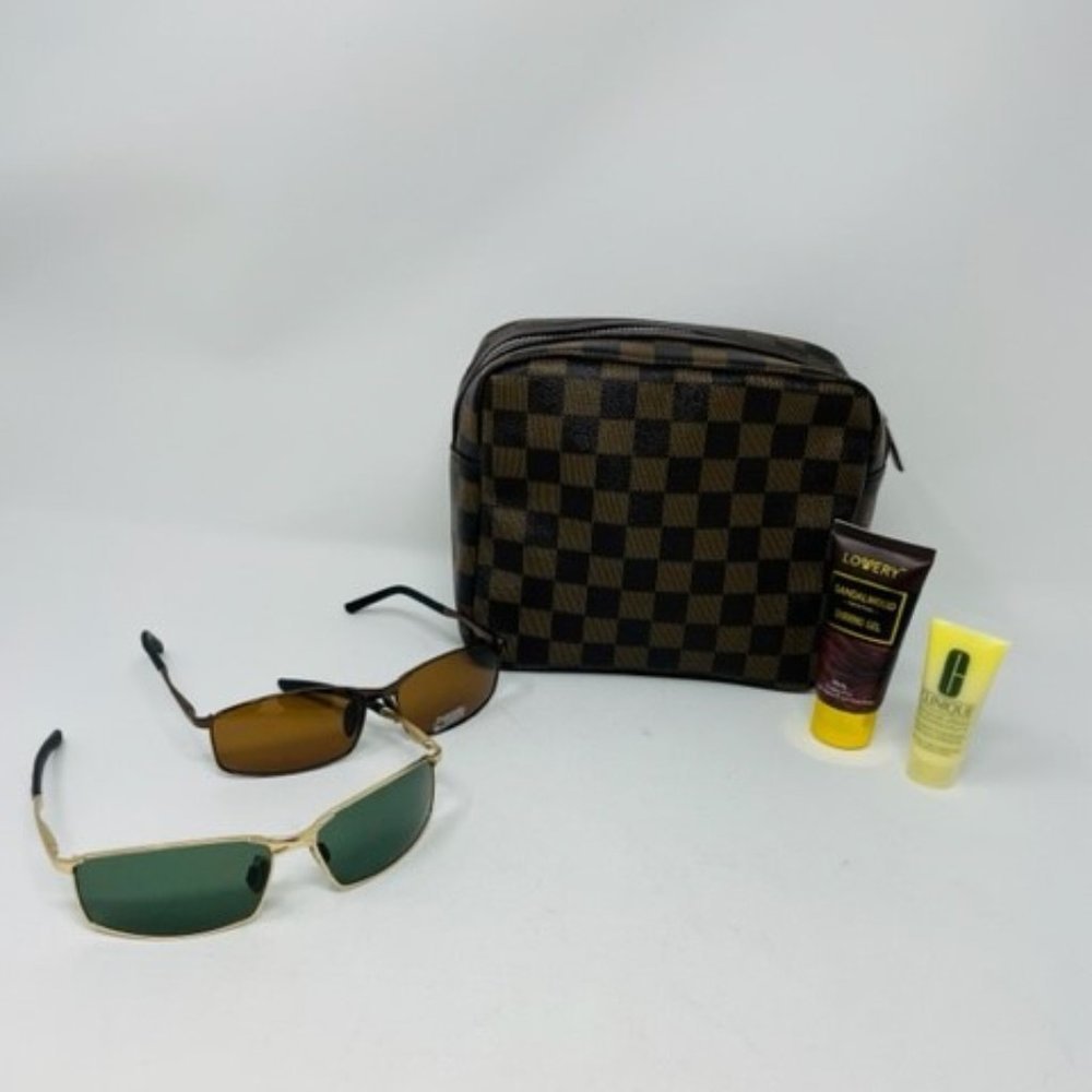Men's set feat. Clinique and Lowery - Picture 2 of 3